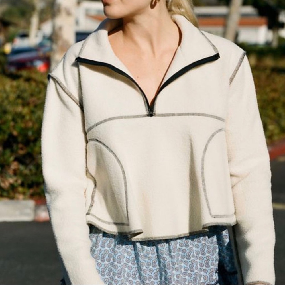 Urban Outfitters sweater 🤍
